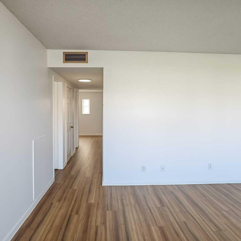 MAPLE LEAF VILLAS CONDO - Residential Lease