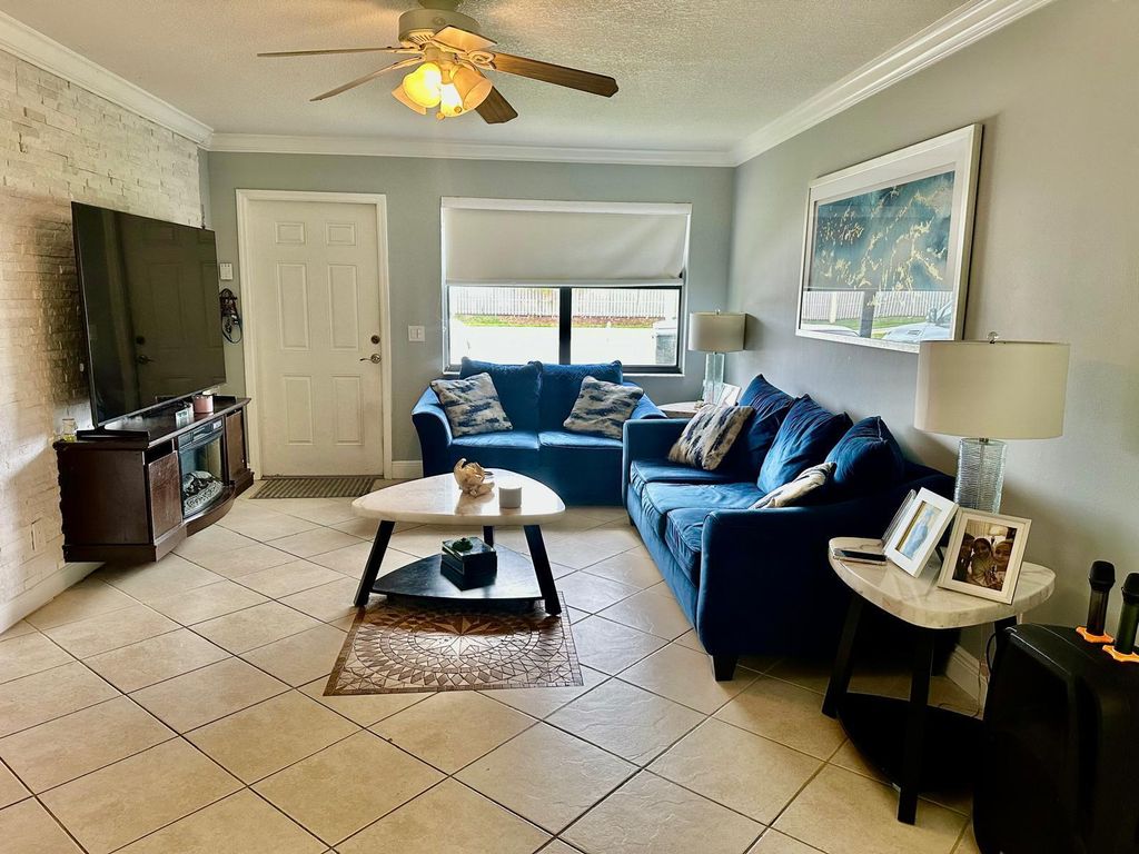 Photo of 7663 Lantana Road, Lake Worth, FL 33467 (MLS # R11107786)