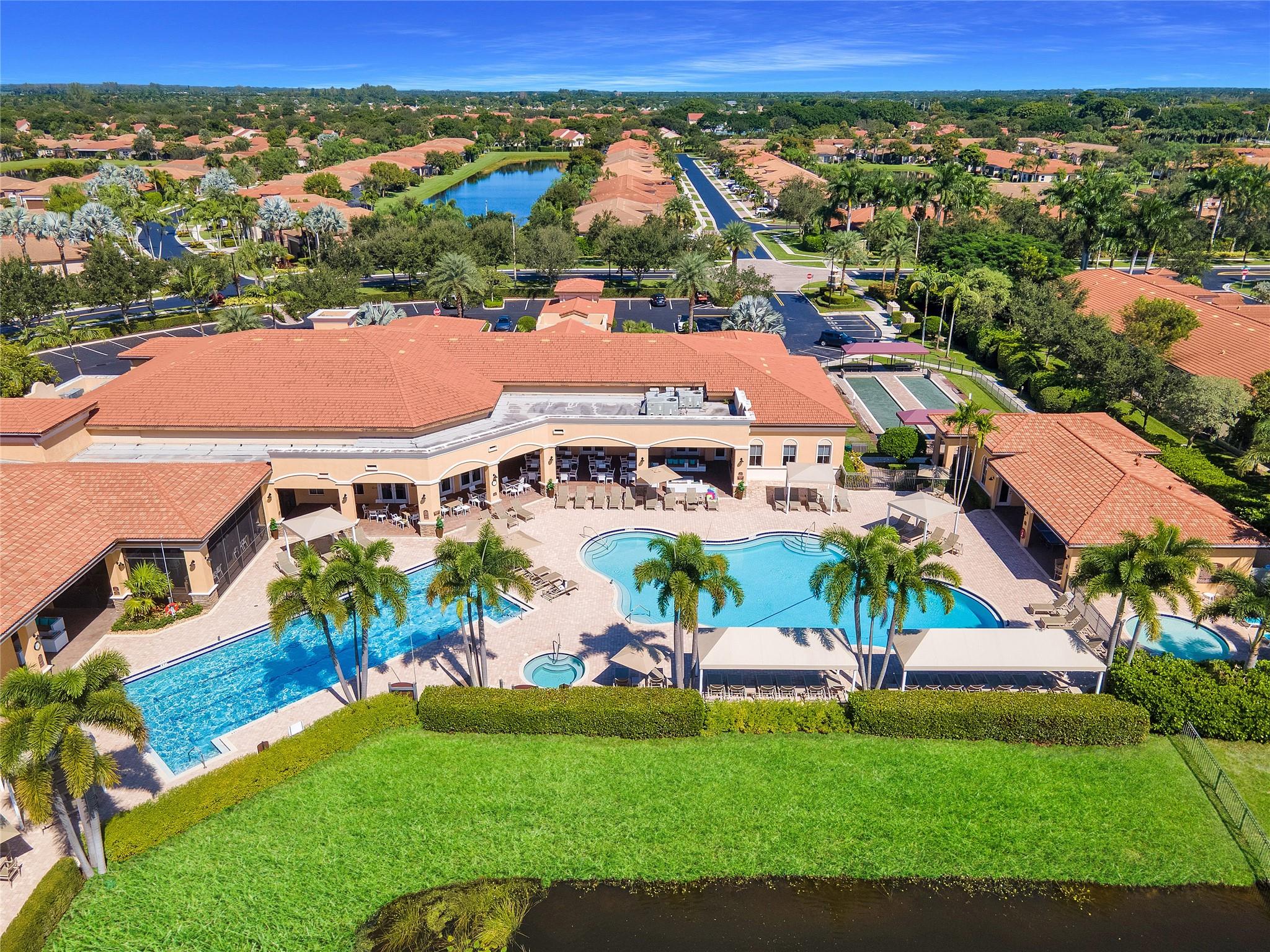 VILLAGGIO RESERVE - Residential