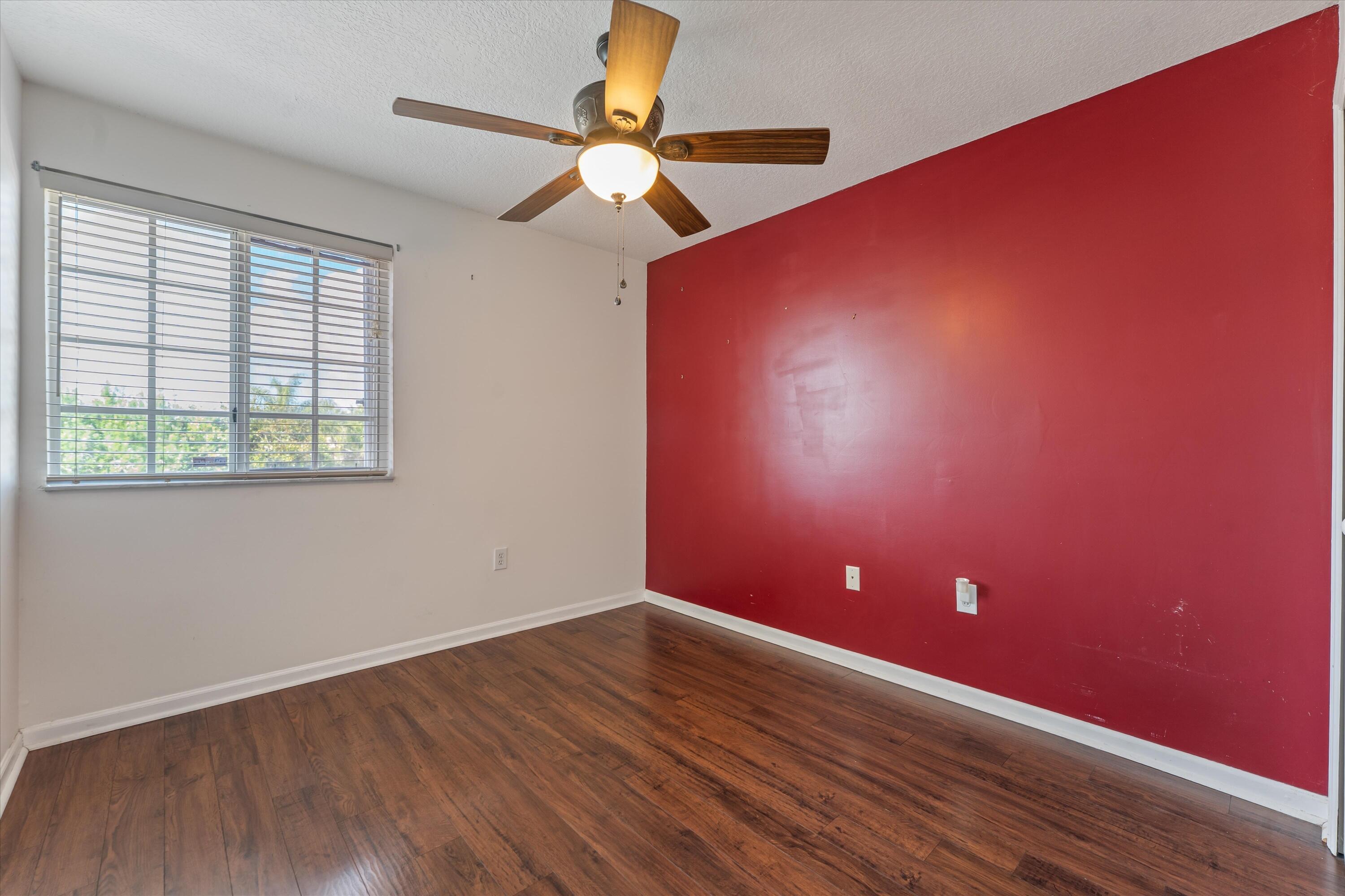 WYNDHAM LAKES - Residential