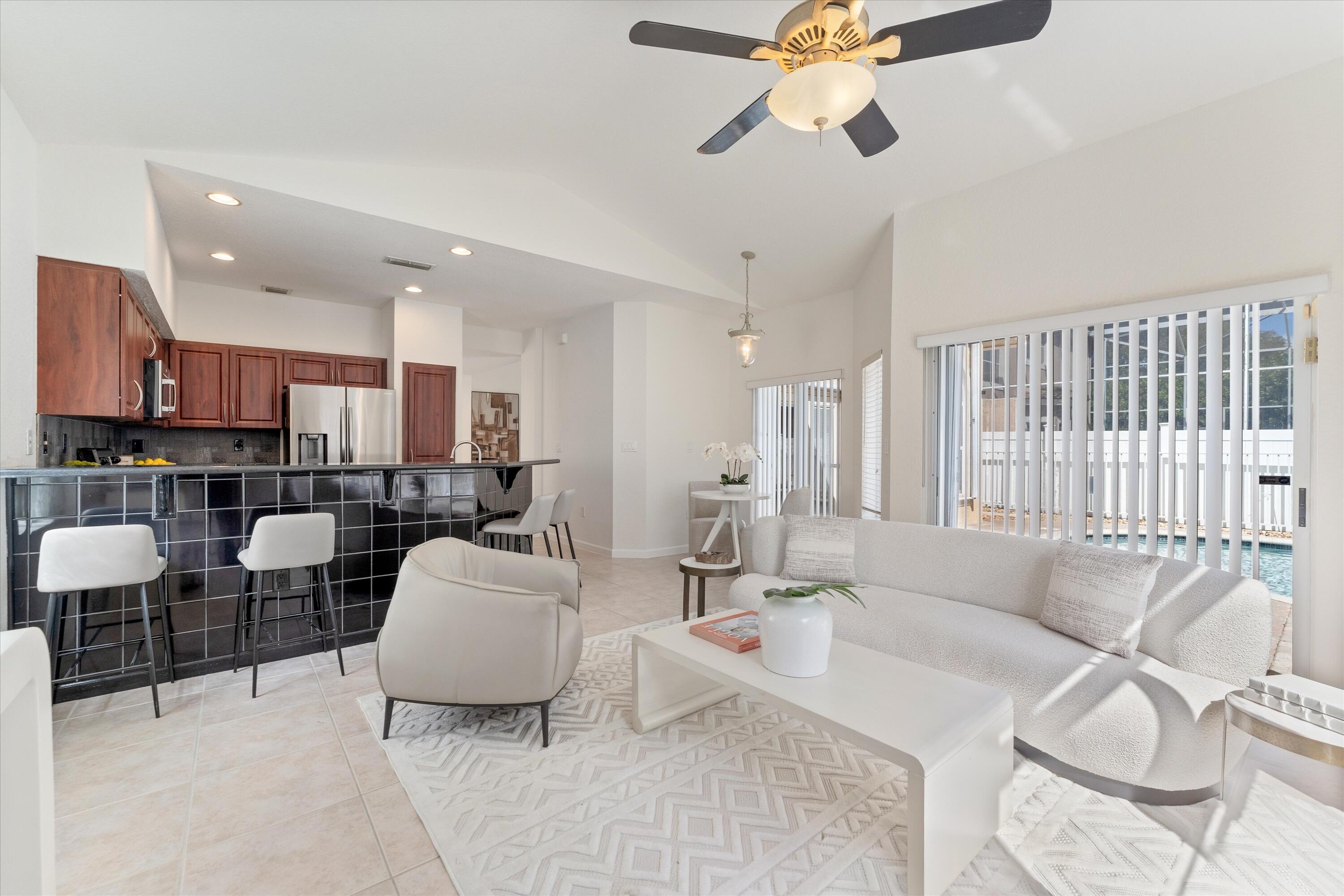 WYNDHAM LAKES - Residential