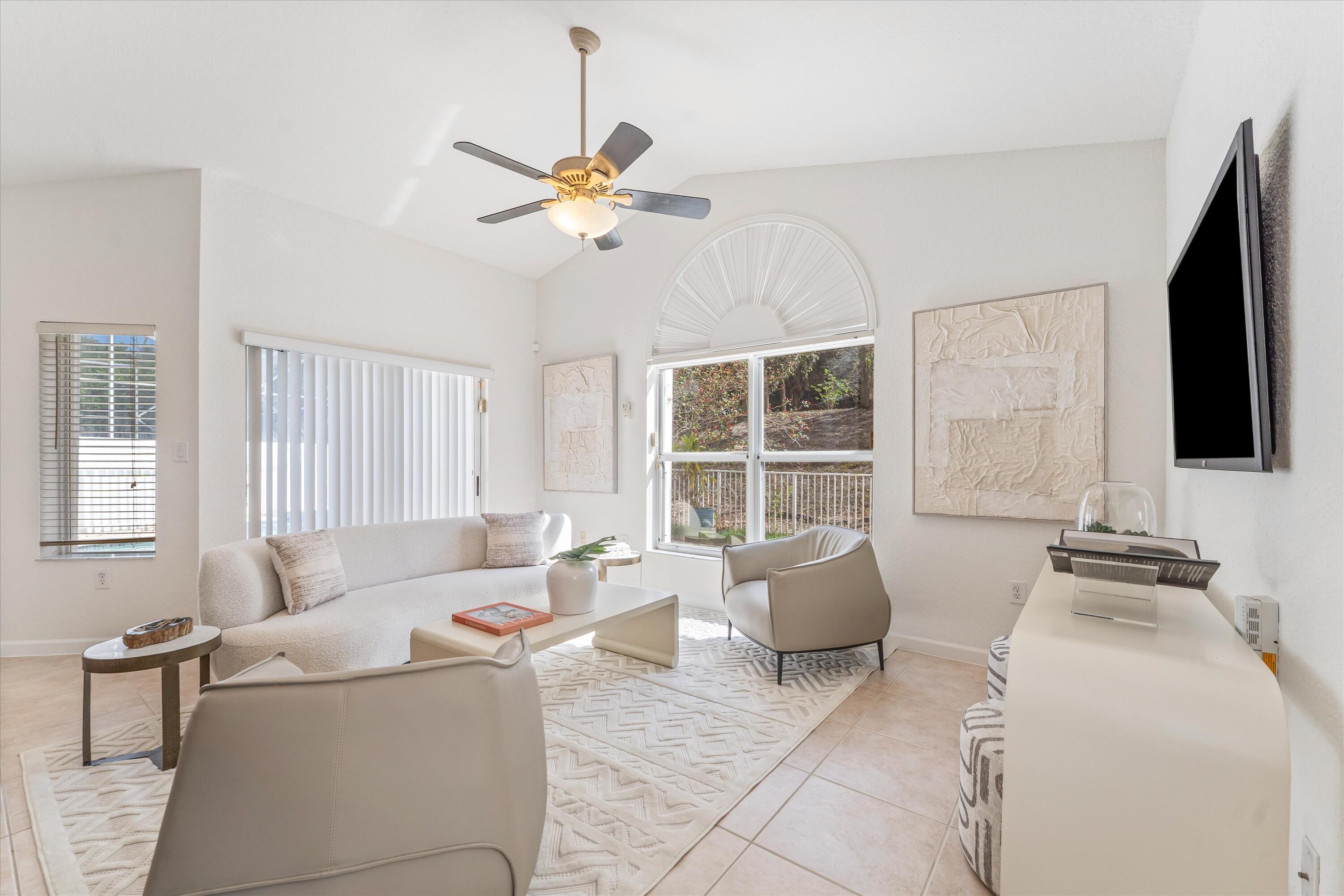 WYNDHAM LAKES - Residential