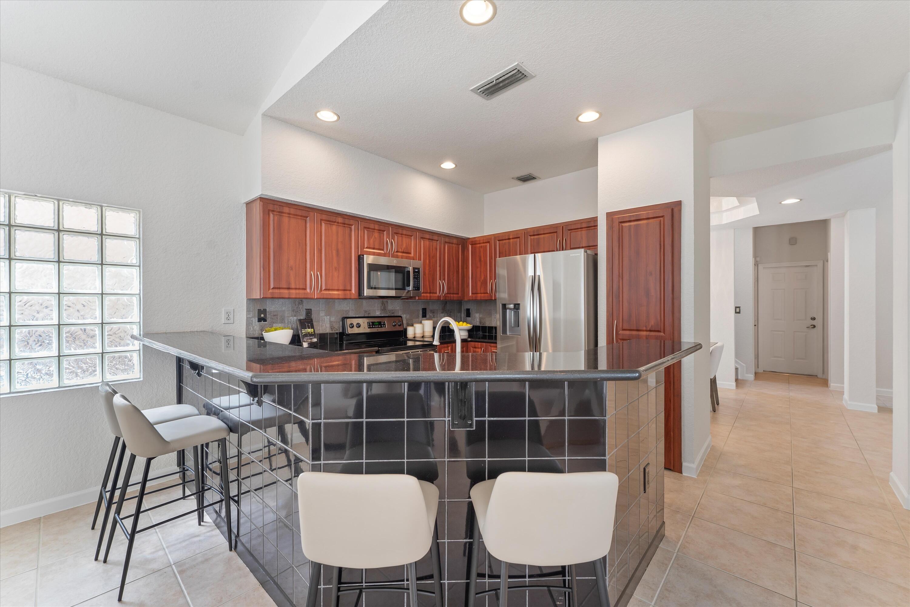 WYNDHAM LAKES - Residential