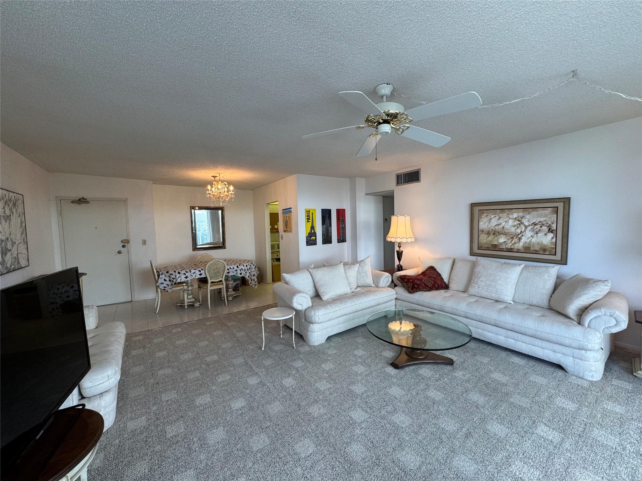 336 N Birch Rd 3E
