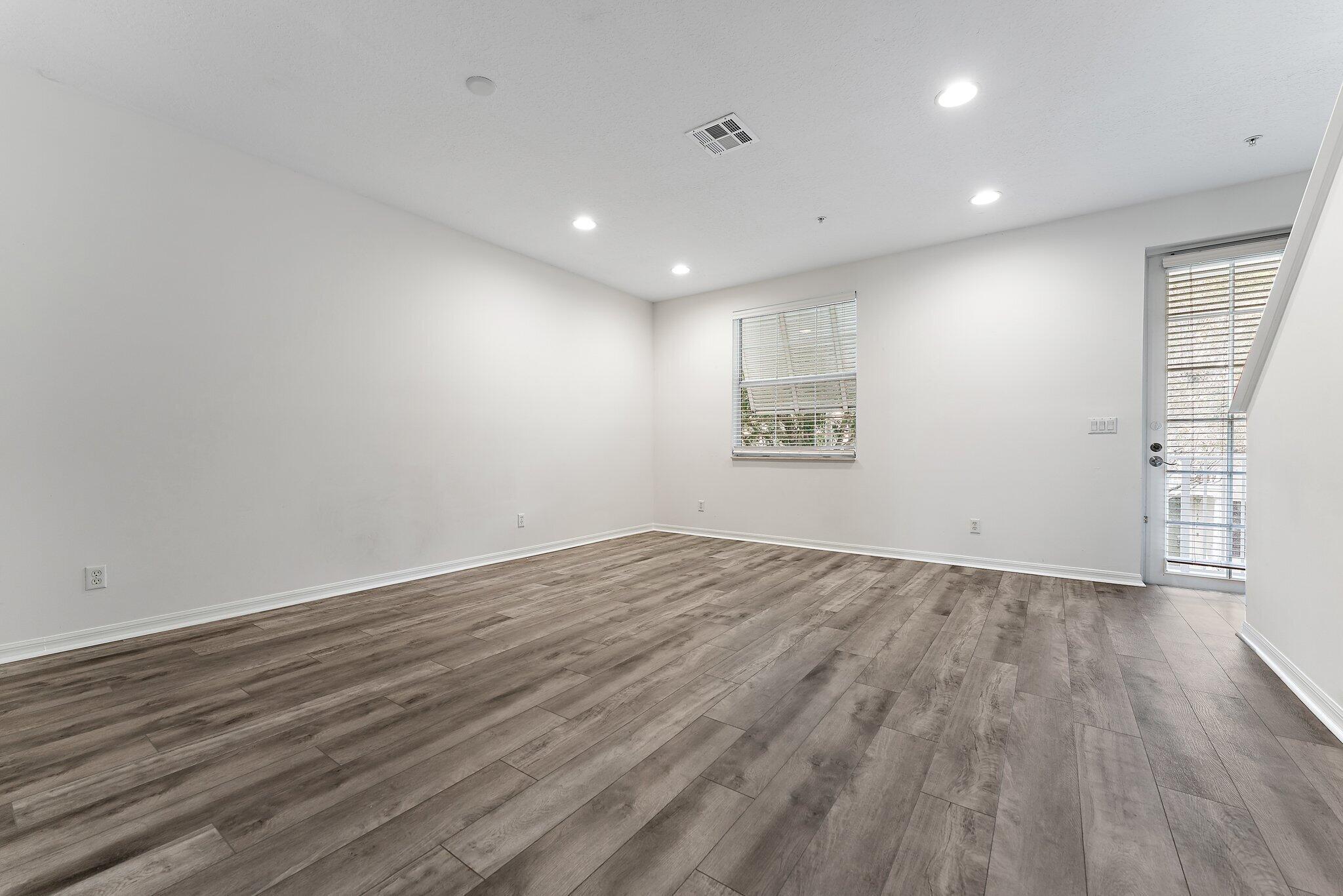 4329 Savannah Bay Place