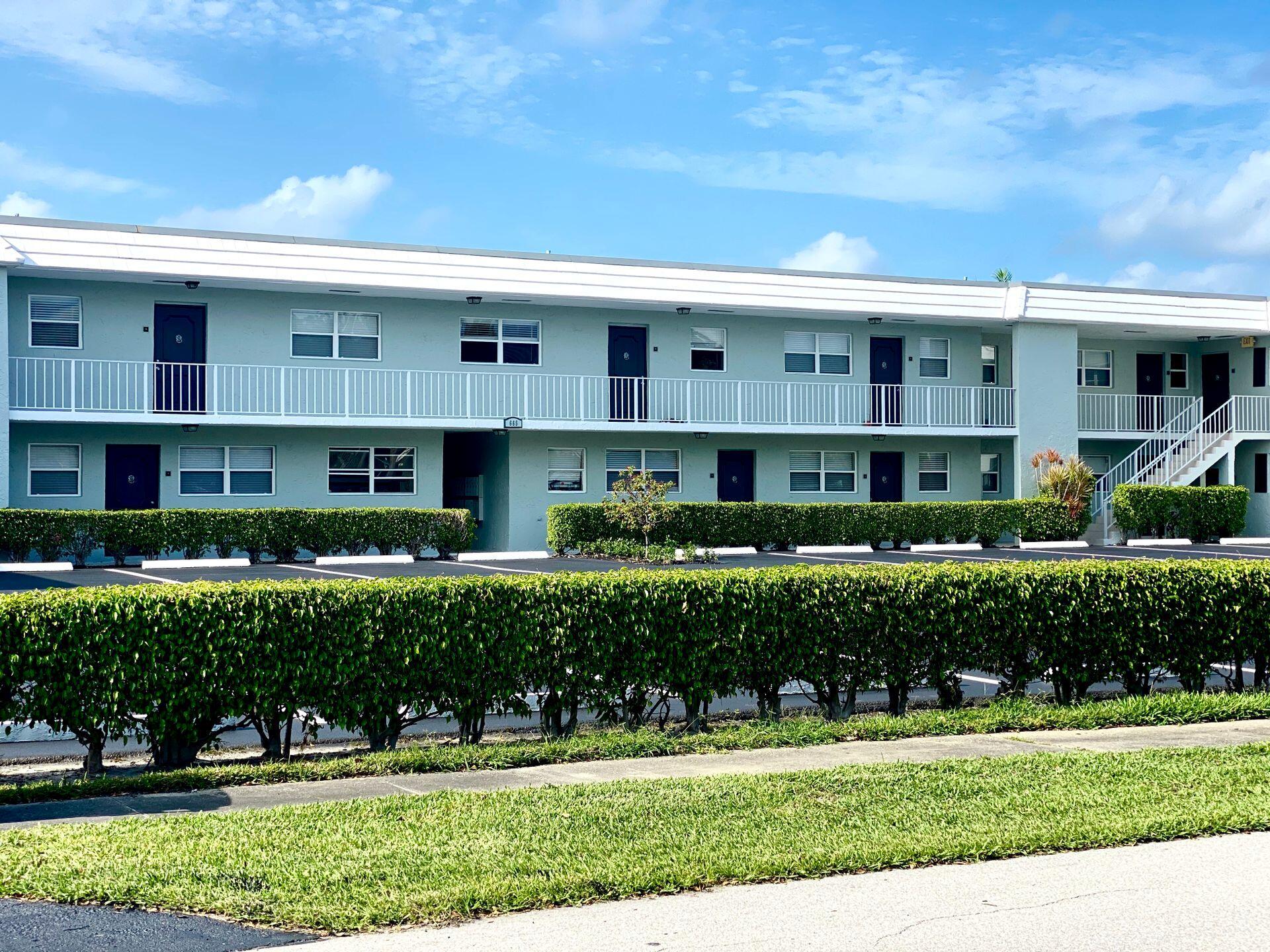 DELRAY MANORS - Residential Lease