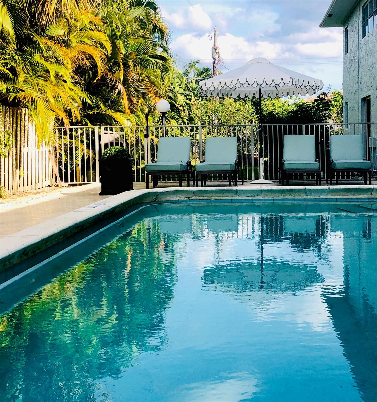 DELRAY MANORS - Residential Lease