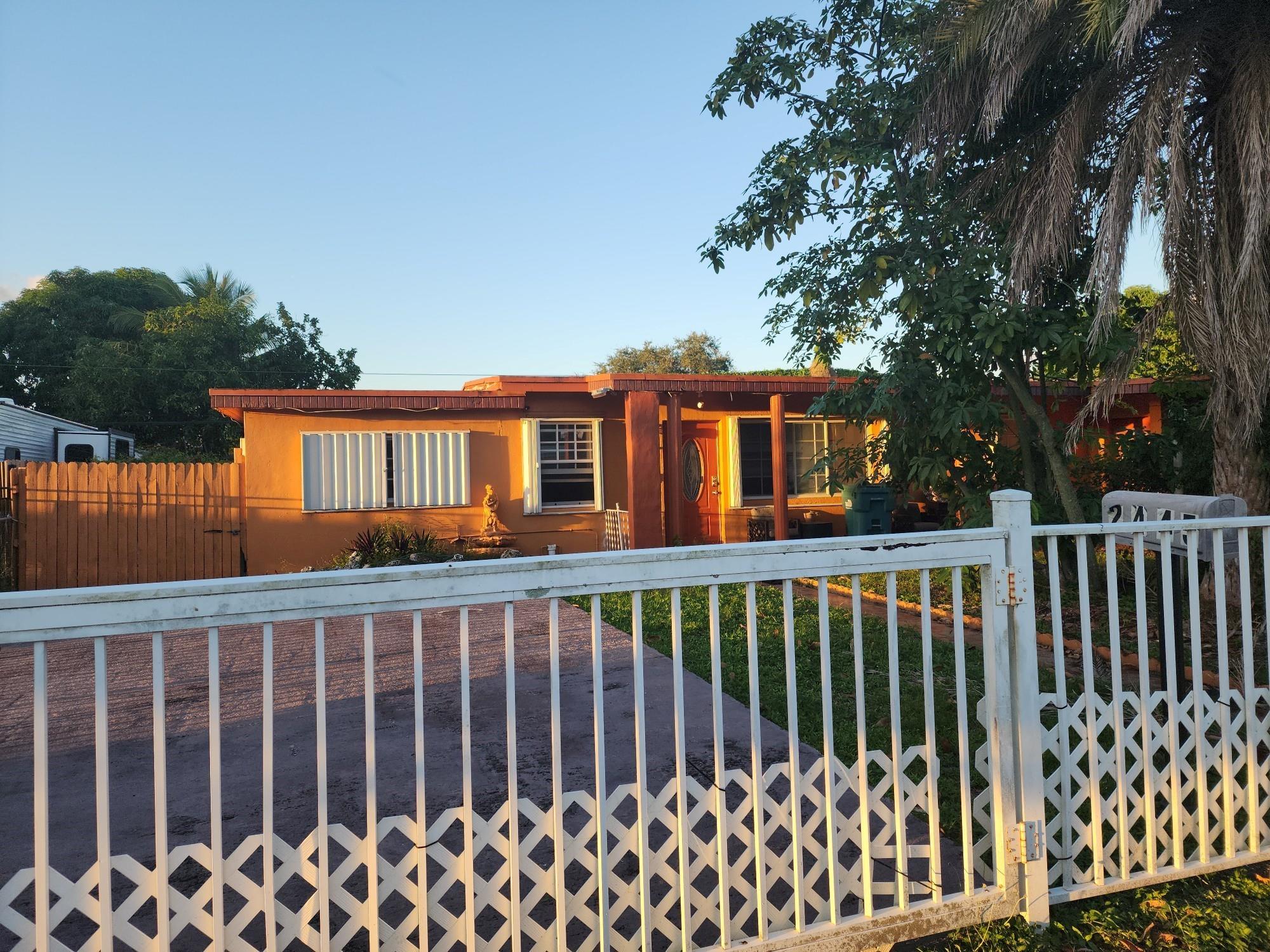2445 NW 159