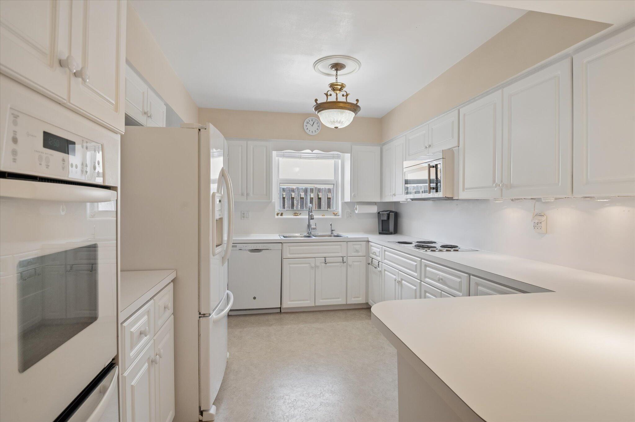 HIGH RIDGE ESTATES ADD - Residential