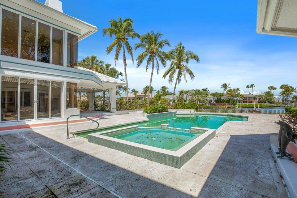 ADMIRALS COVE - Residential