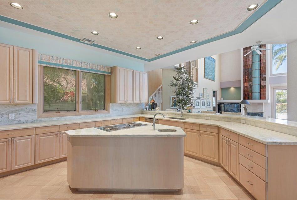 ADMIRALS COVE - Residential