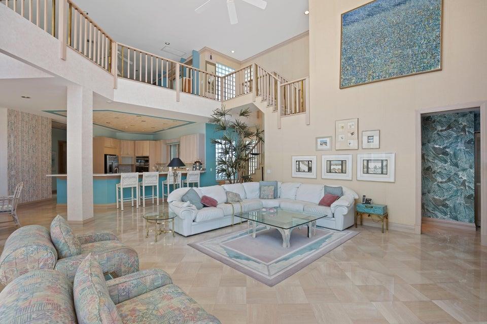 ADMIRALS COVE - Residential