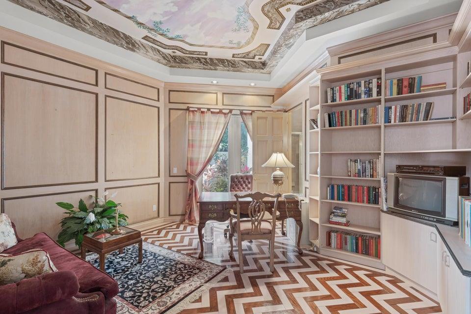 ADMIRALS COVE - Residential