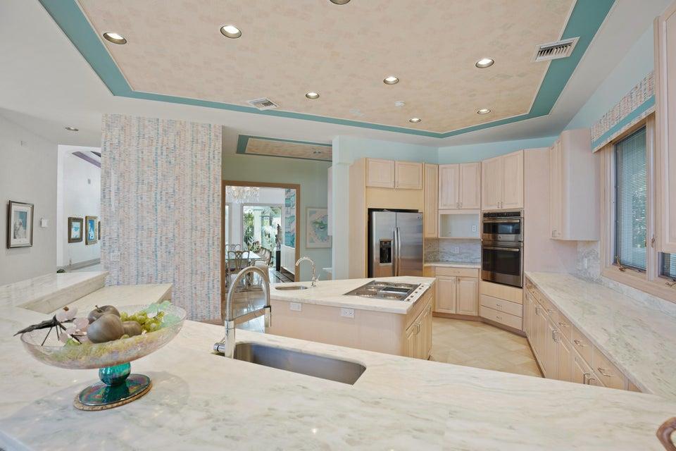 ADMIRALS COVE - Residential