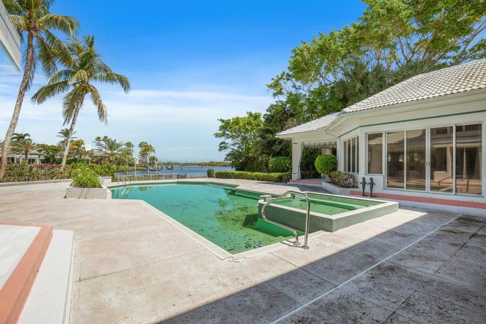 ADMIRALS COVE - Residential