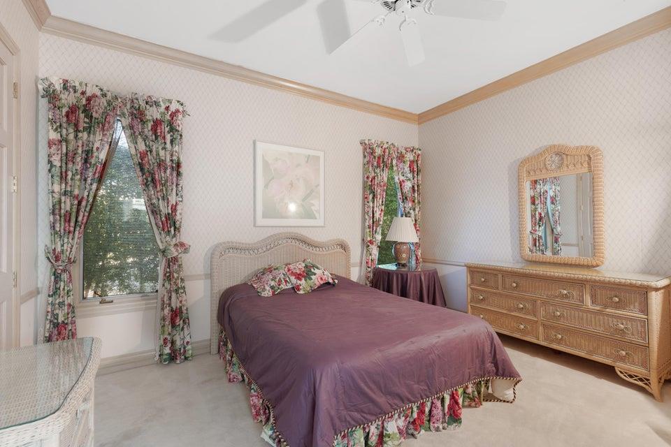 ADMIRALS COVE - Residential