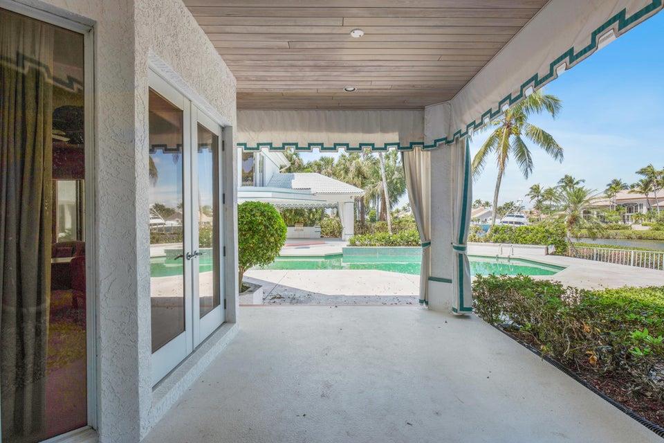 ADMIRALS COVE - Residential