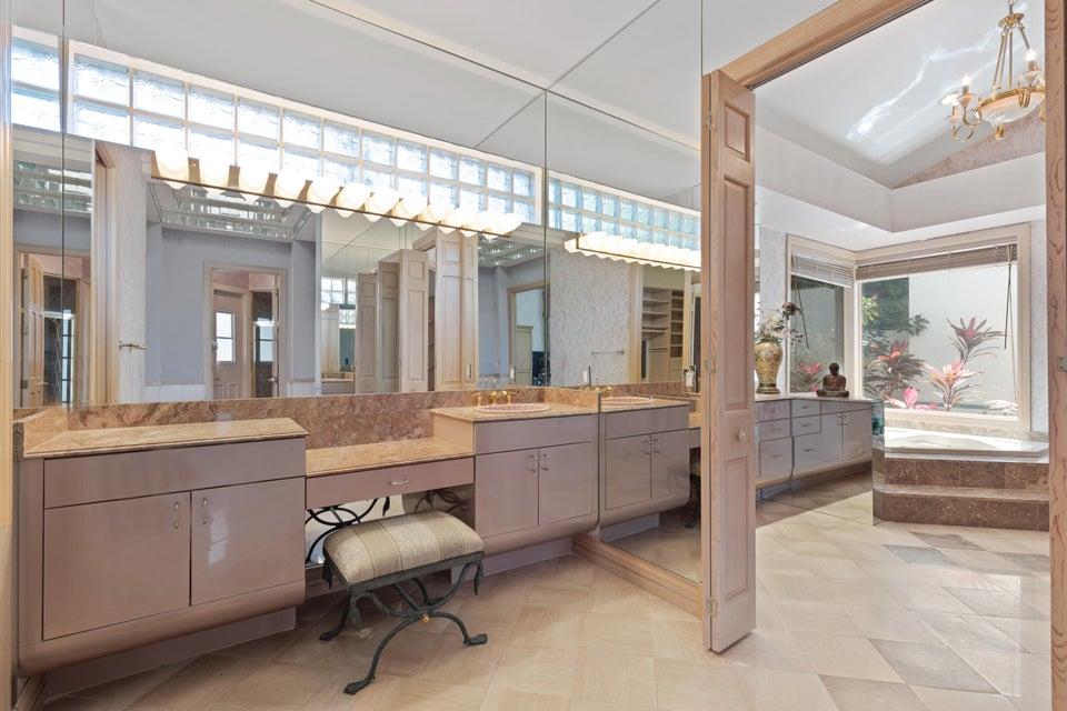 ADMIRALS COVE - Residential