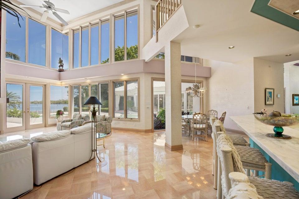 ADMIRALS COVE - Residential