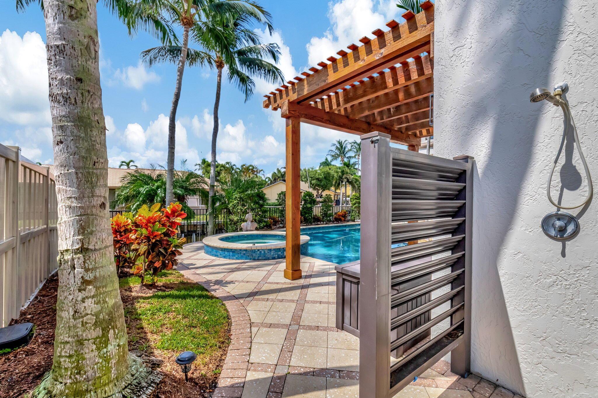 BOCA BAY COLONY - Residential