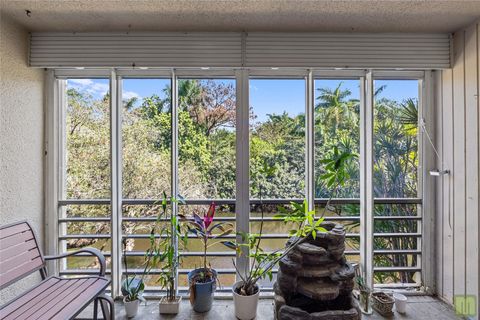 Tiny photo for 105 Royal Park Drive #2g, Oakland Park, FL 33309 (MLS # F10554709)