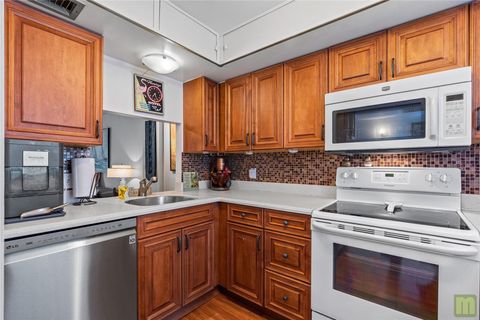 Tiny photo for 105 Royal Park Drive #2g, Oakland Park, FL 33309 (MLS # F10554709)