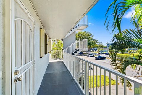 Tiny photo for 105 Royal Park Drive #2g, Oakland Park, FL 33309 (MLS # F10554709)