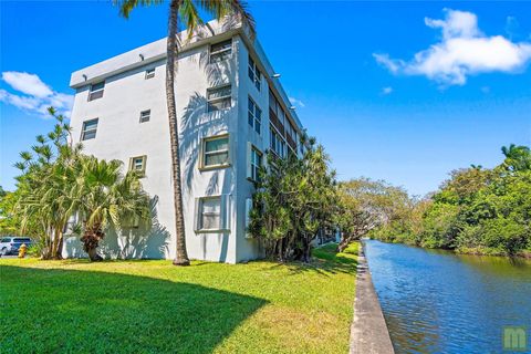 Tiny photo for 105 Royal Park Drive #2g, Oakland Park, FL 33309 (MLS # F10554709)