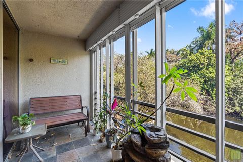 Tiny photo for 105 Royal Park Drive #2g, Oakland Park, FL 33309 (MLS # F10554709)