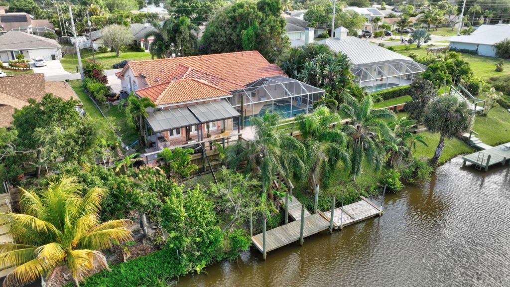 Photo of 133 NE Sagamore Terrace, Port Saint Lucie, FL 34953 (MLS # R10972068)