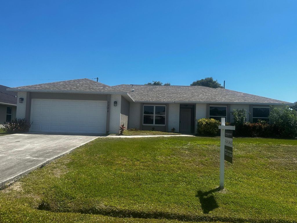 Photo of 3226 SE Pinto Street, Port Saint Lucie, FL 34984 (MLS # B26008433)
