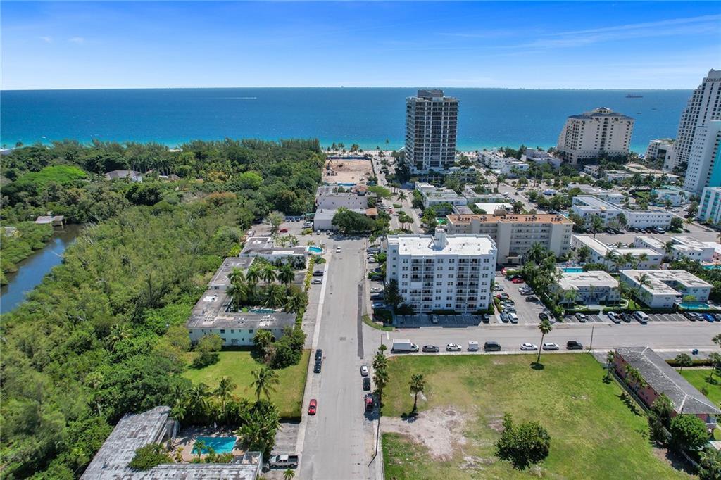 Holiday Isle Yacht Club - Residential