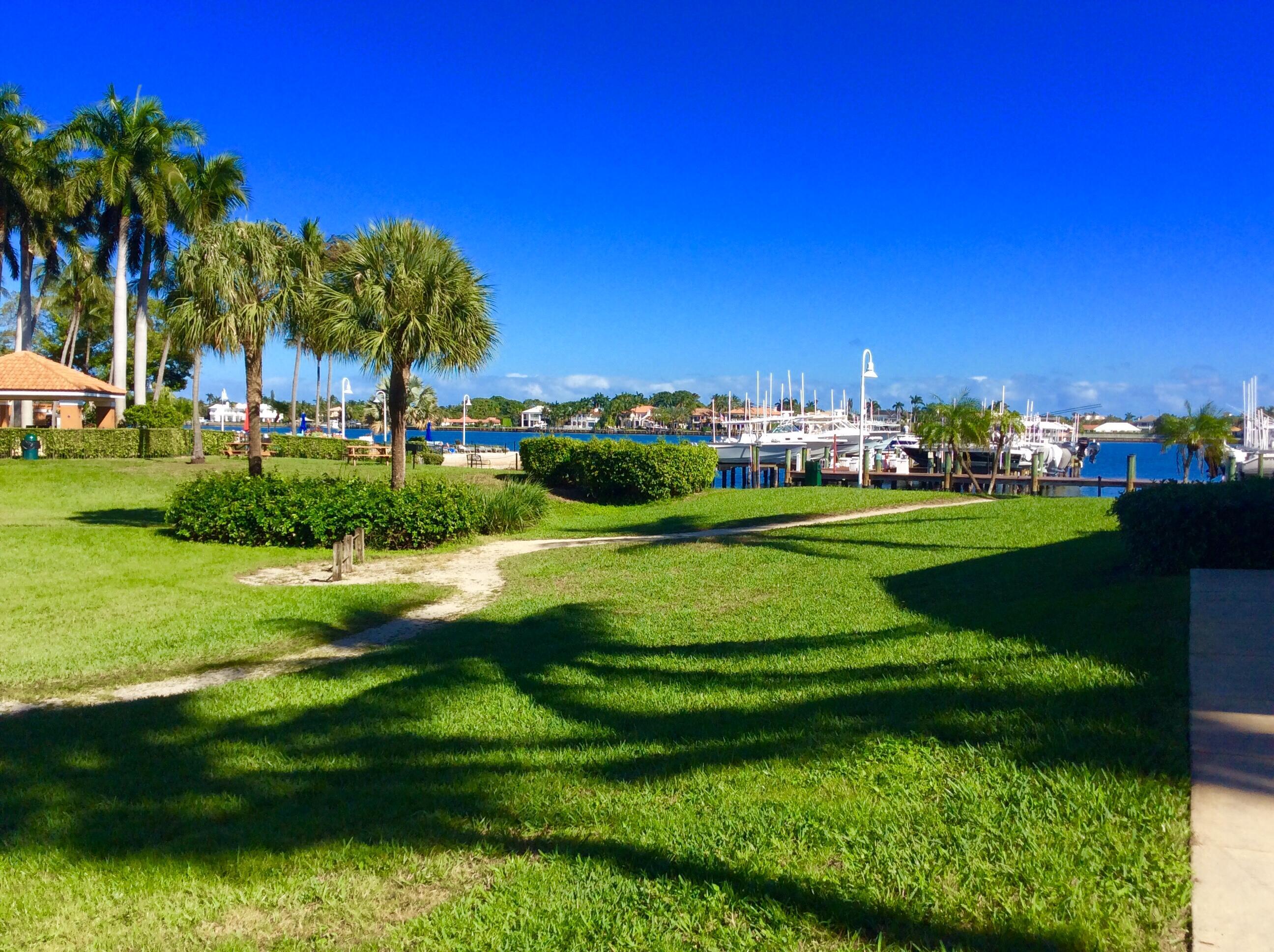 THE YACHT CLUB ON THE INTRACOASTAL - Residential