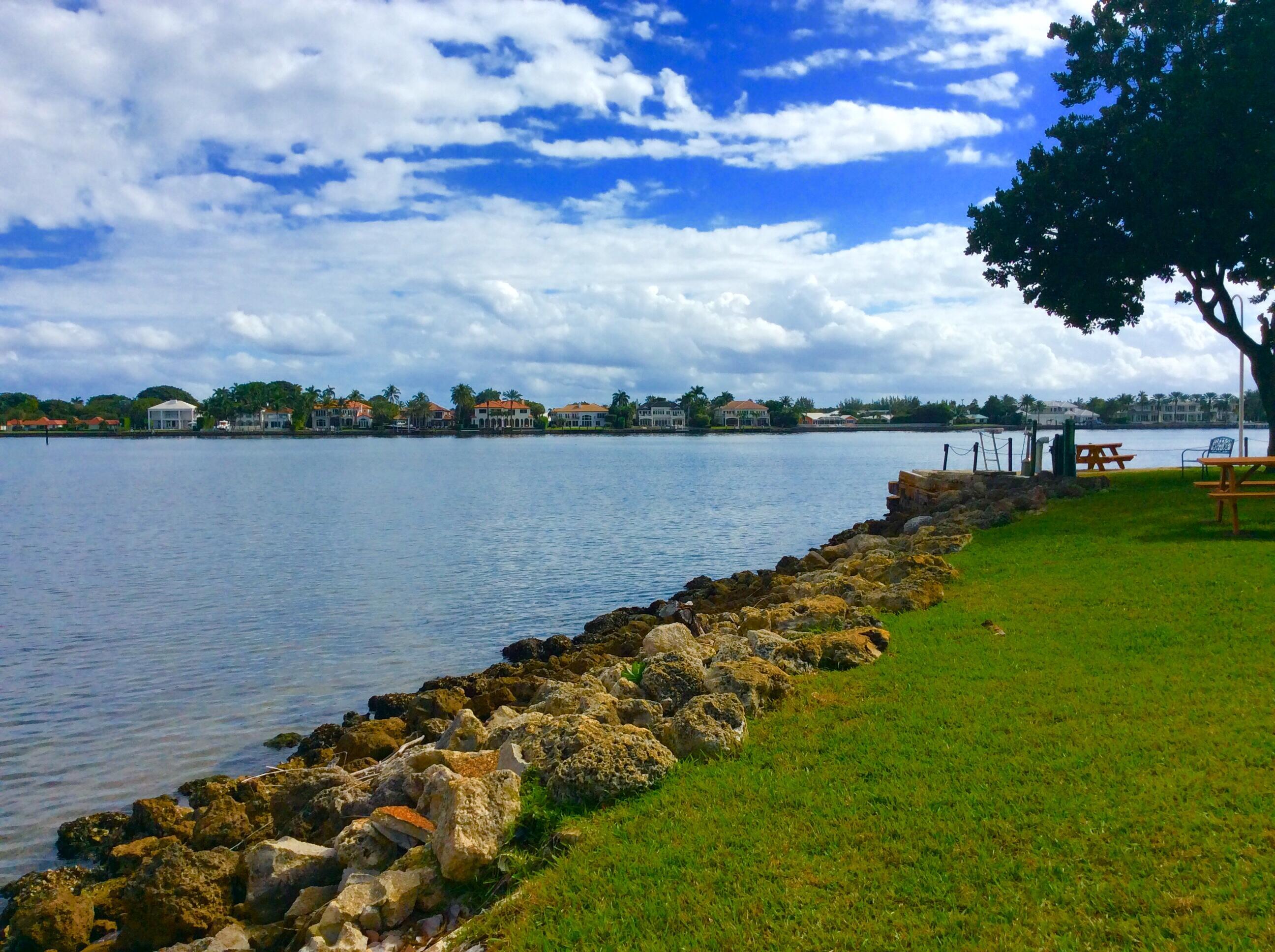 THE YACHT CLUB ON THE INTRACOASTAL - Residential