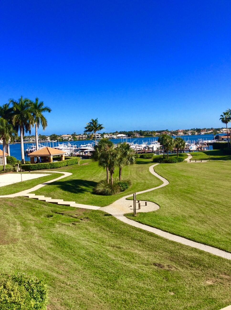 THE YACHT CLUB ON THE INTRACOASTAL - Residential