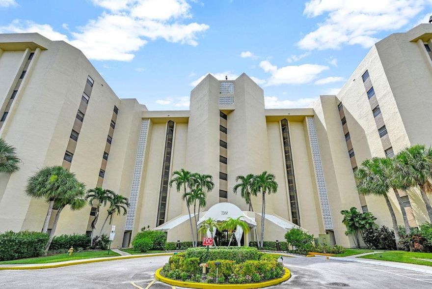 Welcome home to this Resort-style living very spacious 1st-floor corner condo, featuring an incredible floor plan,  10-ft ceilings, extra windows, hurricane shutters and the largest floor plan in the building (1607sqf + covered patio). Enjoy spectacular golf course views and stunning sunsets. The community offers a new security entry system and ongoing renovations and improvements throughout like a coming soon new golf course, adding future value to the unit. Residents enjoy access to the clubhouse and its amenities, including pools, jacuzzi, gym, library, BBQ area, bowling, ping pong, pool table, and more. High-speed fiber optic internet and expanded cable service (250 channels increasing to 500) included. Seasonal rentals allowed up to 10 months per year.