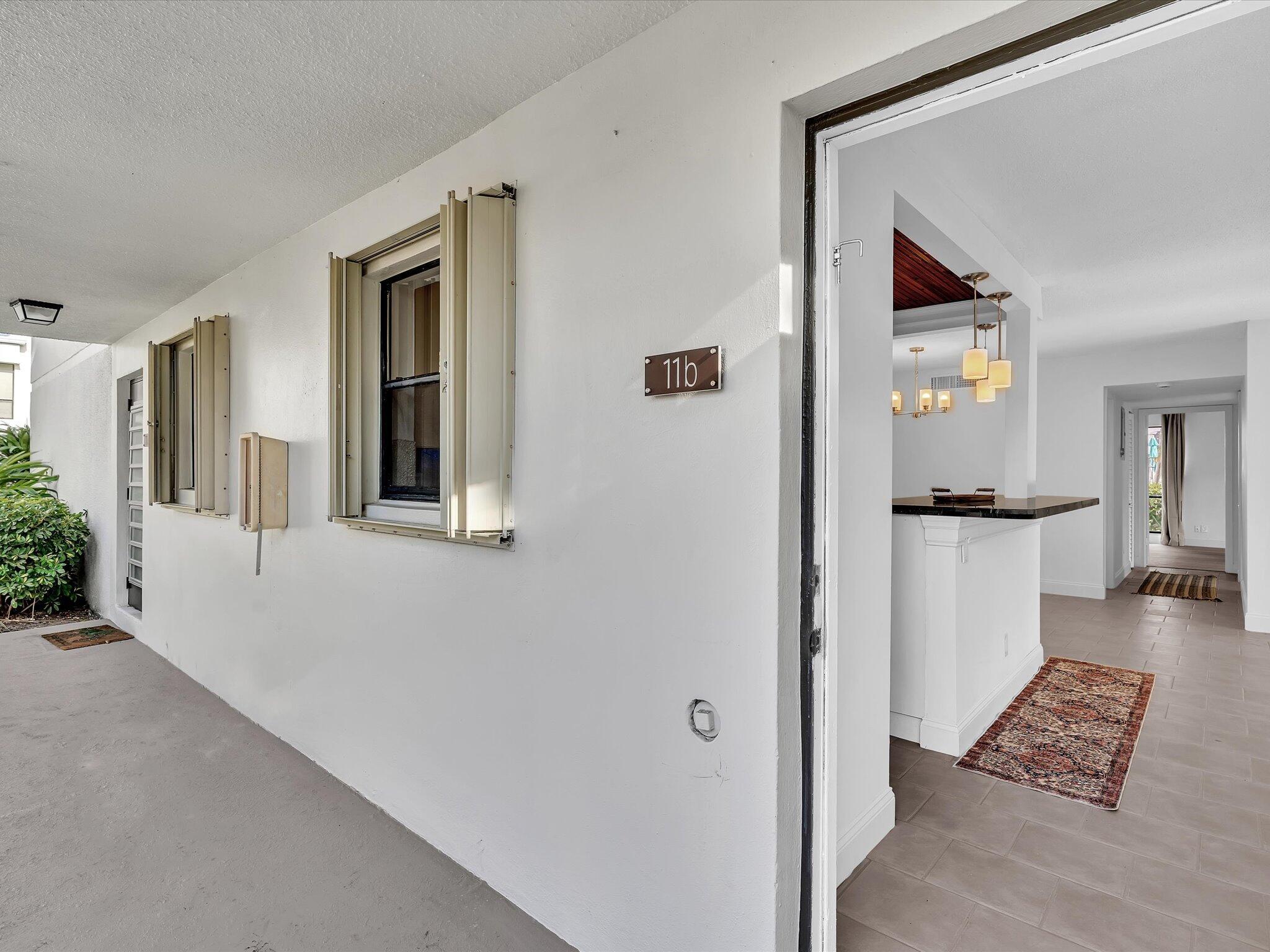 TOWN & COUNTRY ESTATES CO - Residential