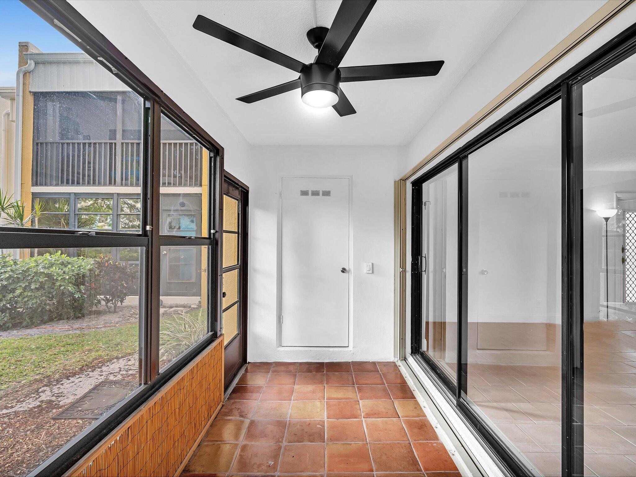 TOWN & COUNTRY ESTATES CO - Residential