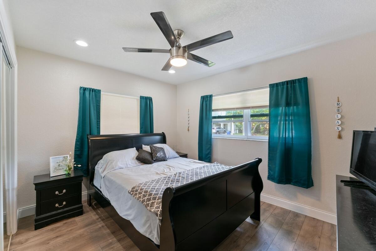 OAKLAND ESTATES 7TH SECTION - Residential