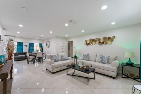 4184 NW 52nd Avenue Lauderdale Lakes FL 33319