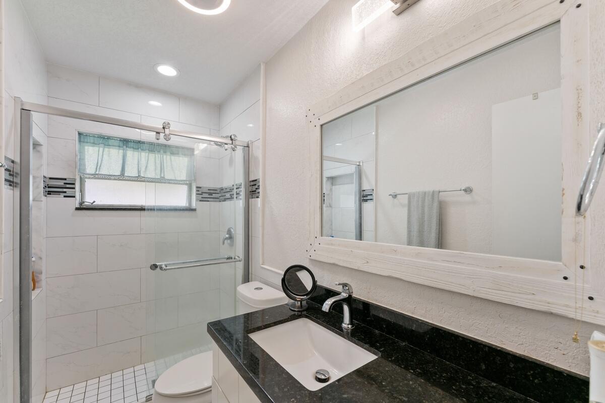 OAKLAND ESTATES 7TH SECTION - Residential