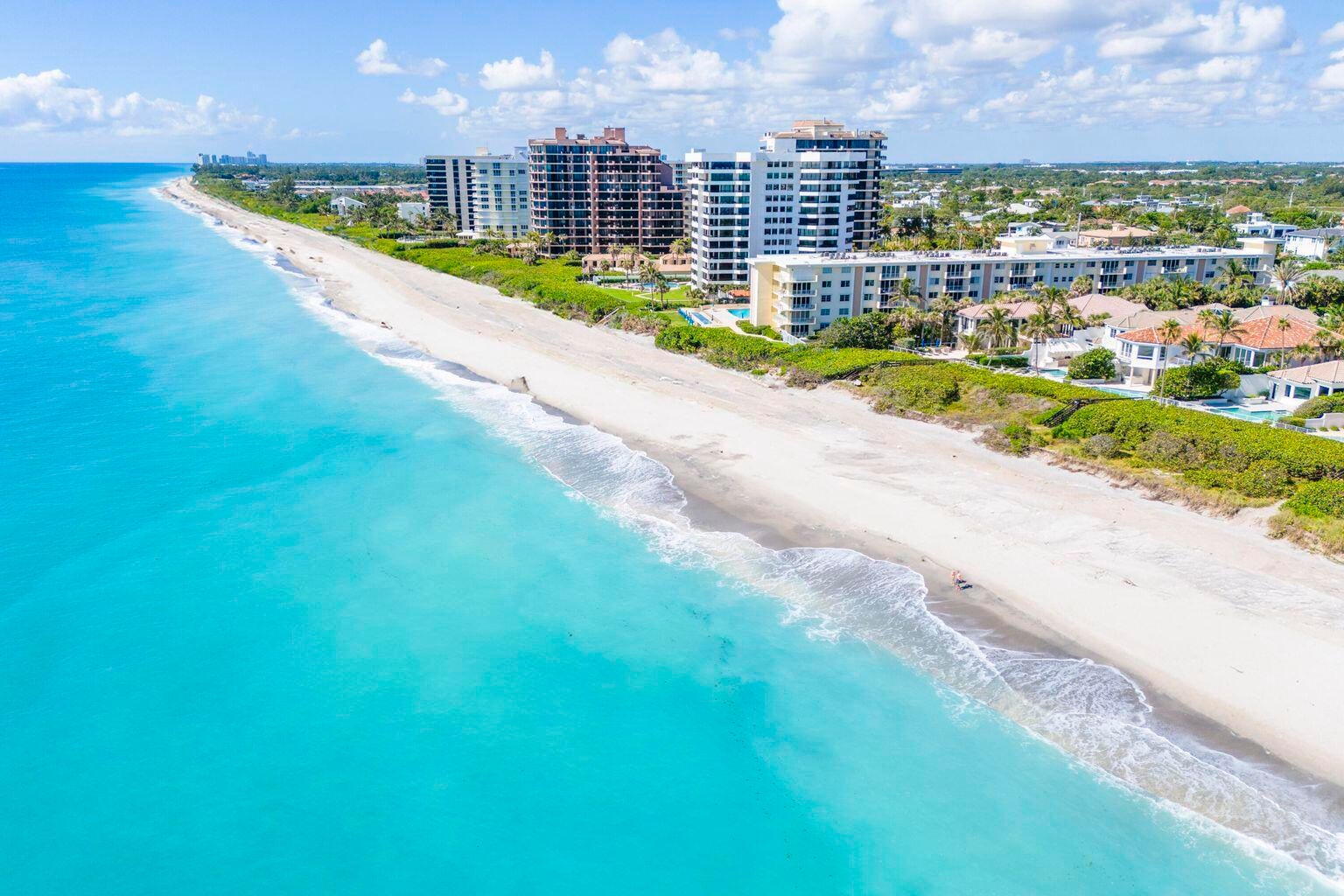 630 OCEAN Drive 205