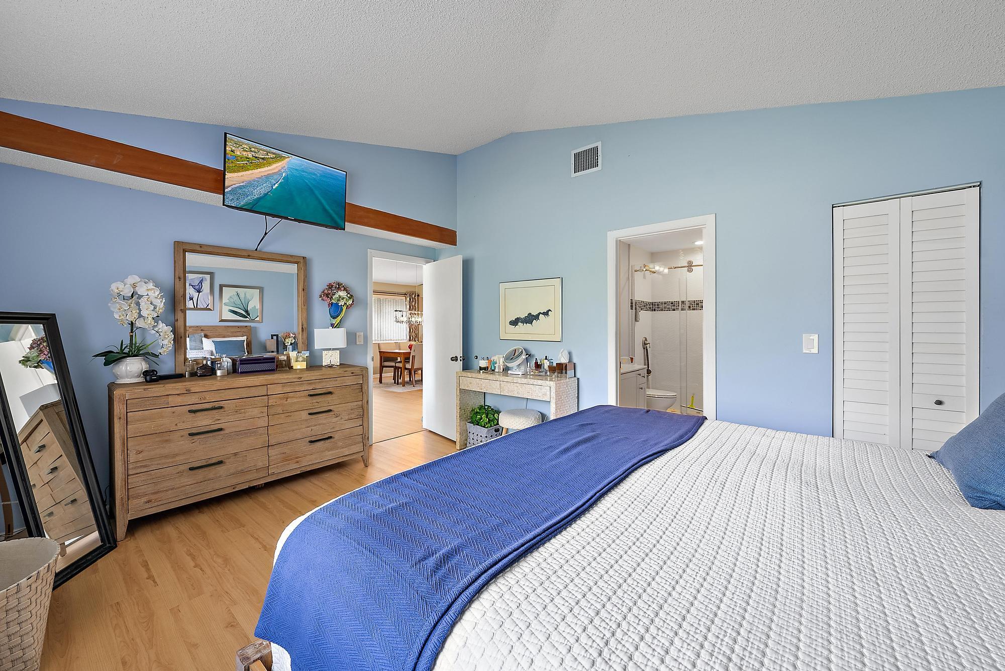 PGA CLUB COTTAGES - Residential Lease