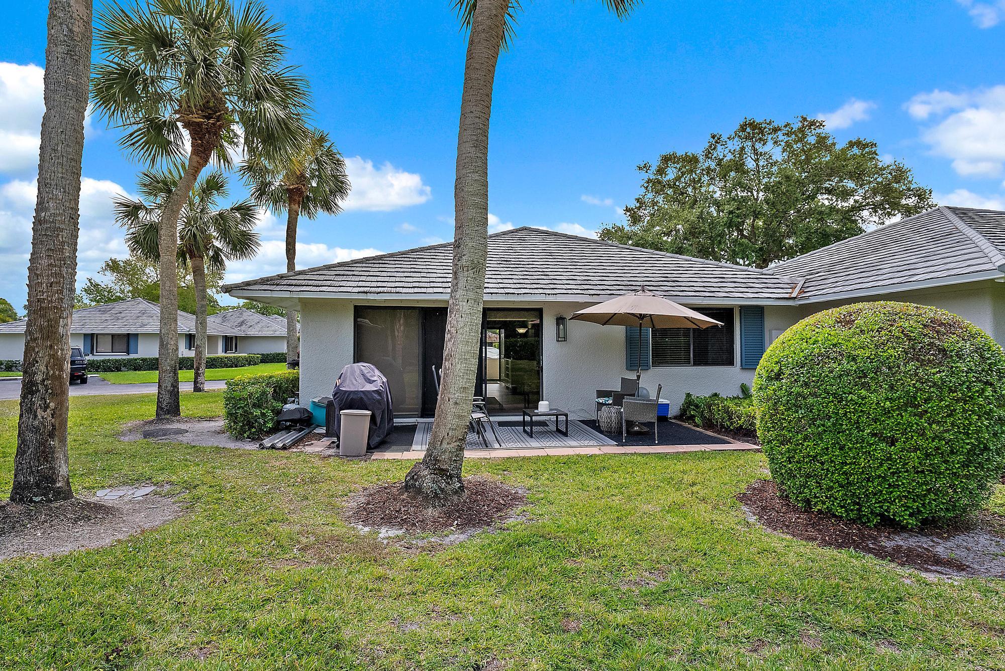 PGA CLUB COTTAGES - Residential Lease