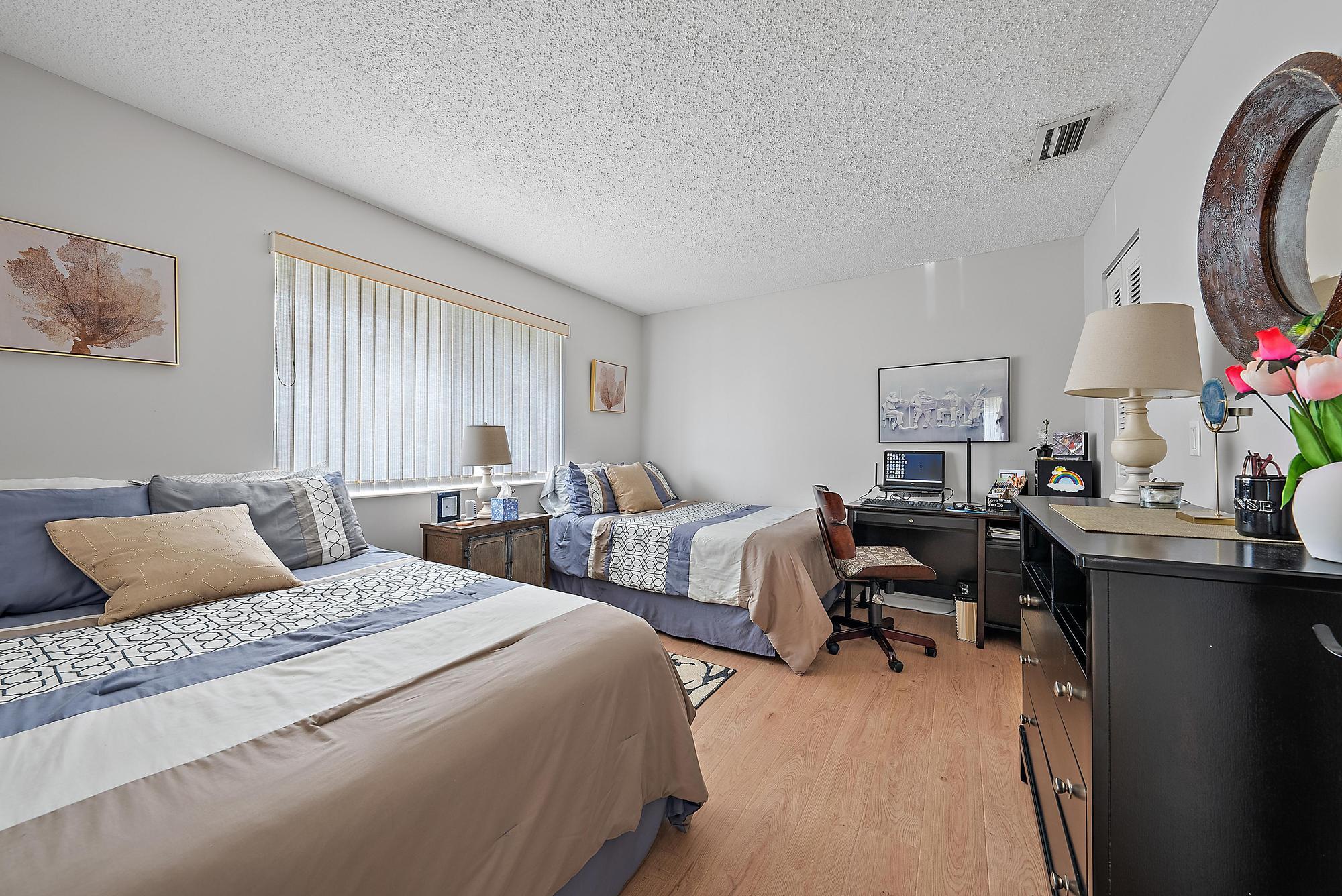 PGA CLUB COTTAGES - Residential Lease