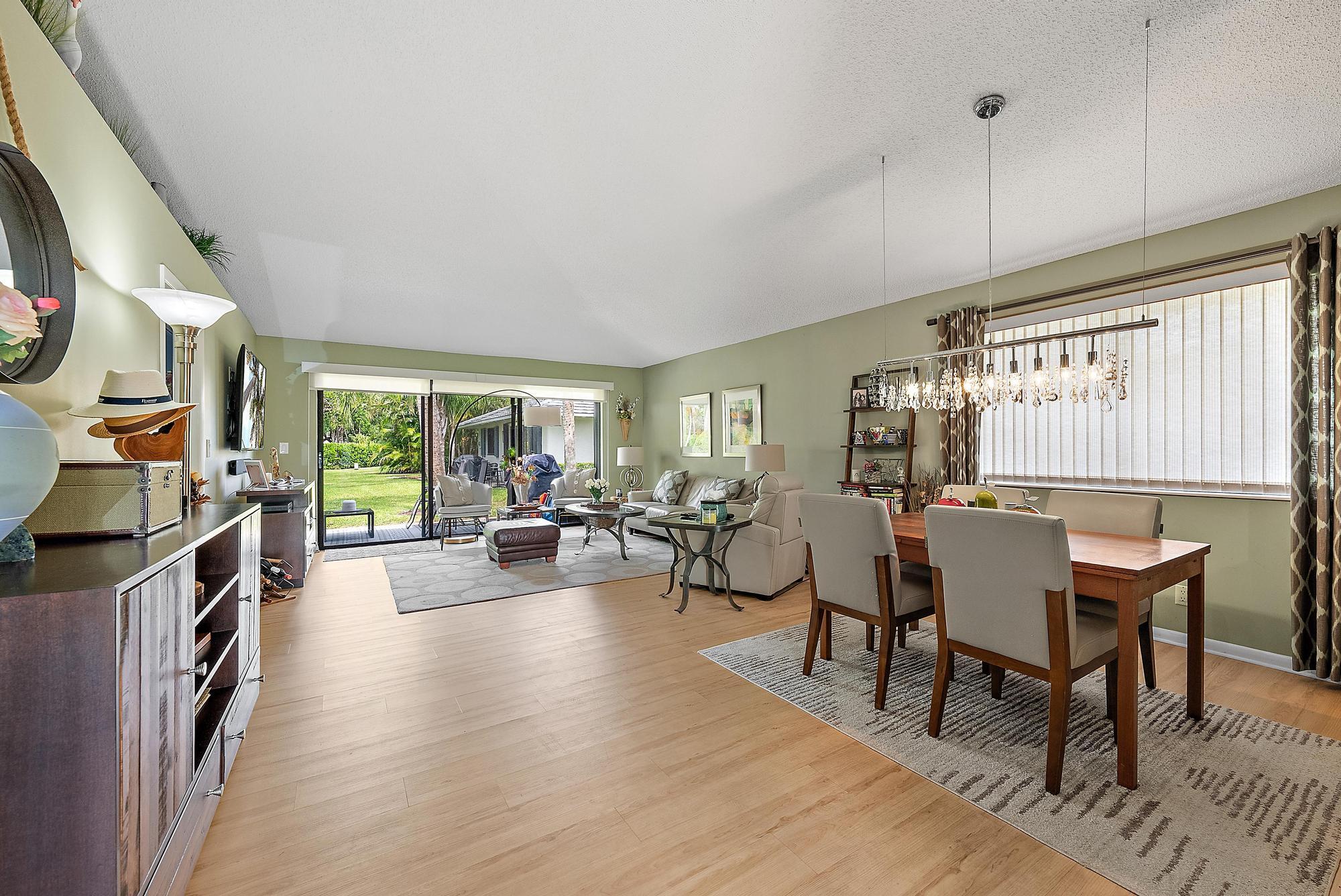 PGA CLUB COTTAGES - Residential Lease