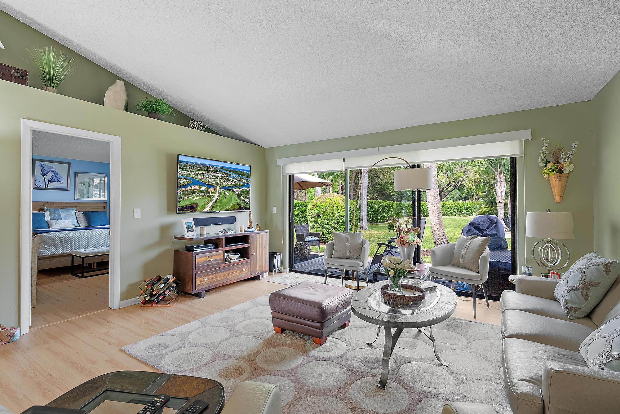 PGA CLUB COTTAGES - Residential Lease