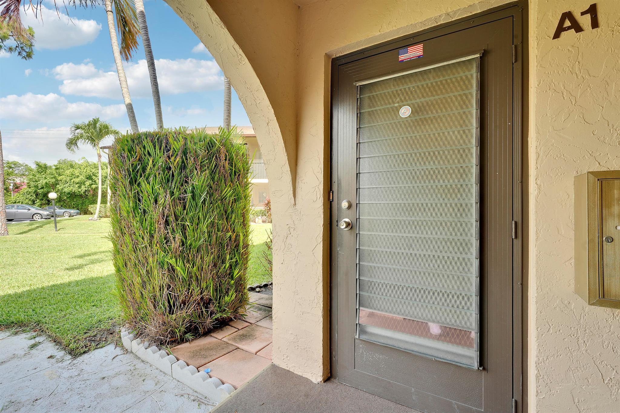 445 Pine Glen Lane A-1, Greenacres, FL, 33463/$159,999 3 445 Pine Glen Lane A-1