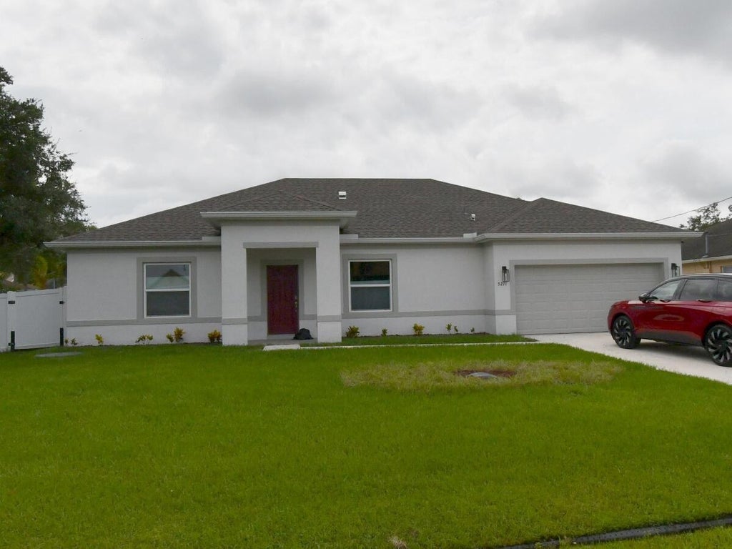 Photo of 5211 NW West Piper Circle, Port Saint Lucie, FL 34986 (MLS # R11070201)