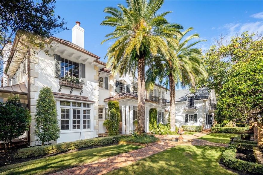 SPECTACULAR, HIGH ELEVATION RIO VISTA GATED ESTATE ON ONE OF THE MOST SOUGHT-AFTER STREETS IN FT. LAUDERDALE!! ONE OF ONLY (4) ICONIC PROPERTIES THAT ENJOY THE SERENE, TREE COVERED CUL-DE-SAC OF PONCE DE LEON DRIVE!! 143' OF DOCKAGE WITH NO FIXED BRIDGES DURING THE SHORT CRUISE DOWN THE NEW RIVER & OUT TO THE OCEAN!! ATTENTION TO DETAIL & PRIVACY ARE EVIDENT EVERYWHERE! EXTREMELY RARE OVERSIZE LOT PROVIDES EXPANSIVE OUTDOOR ENTERTAINING OPTIONS W/LARGE LAWN, HUGE, MATURE HARDWOOD TREES, & SENSATIONAL TARPON RIVER VISTAS! WORLD CLASS DESIGN, SUPERIOR QUALITY, STATE-OF-THE-ART EQUIPMENT, & FLAWLESS CRAFTSMANSHIP DESCRIBE THE IMPRESSIVE INTERIOR THAT EXUDES LUXURY & COMFORT!! CUSTOMIZED THROUGHOUT W/ EVERYTHING FROM BONUS/THEATRE, WINE ROOM, DUO MASTER BATHS, ELEV., GENERATOR, GYM...PERFECT!!